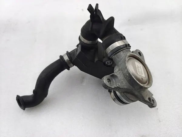 Separador de aceite Mercedes E-Class W213 S-Class W222 A6420103807 image 2