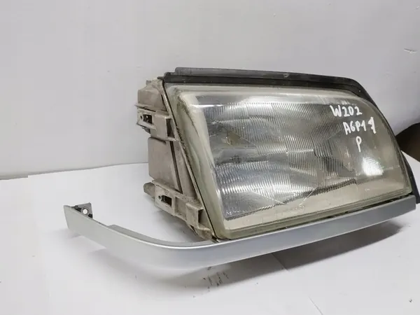 Mercedes Koplamp C-Klasse W202 A2028202361 image 2