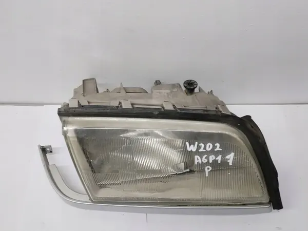 Mercedes Koplamp C-Klasse W202 A2028202361 image 3