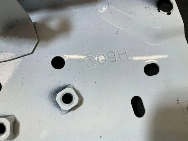 Mazda 2 Karosserieteile OEM D09H - Gebraucht image 3
