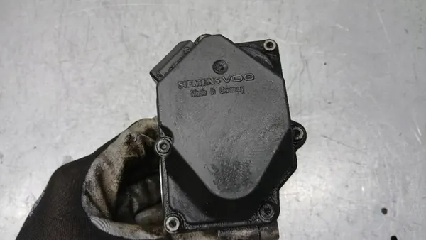 Corpo de borboleta Audi A8 D3 3.0 TDI 2005-2007 OE 059145950A image 9