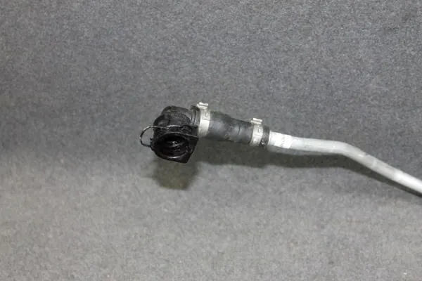 Conduits de refroidissement turbo OEM 8092598 BMW M5 image 3