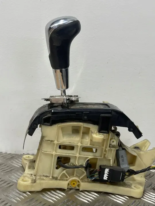 Alavanca de mudanças Hyundai i30 2009 OEM 467002L200 image 2