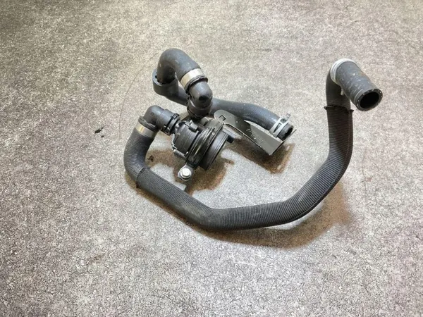 Pompe à eau OEM 0392023448 pour Mercedes-Benz Classe A image 5