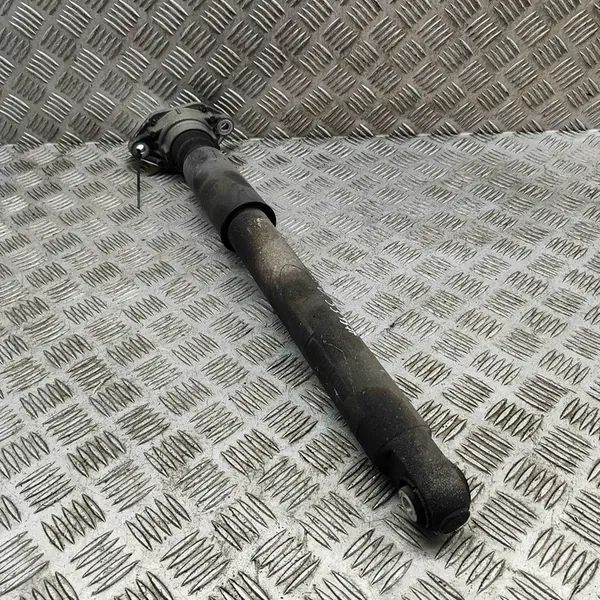 Ammortizzatore Posteriore Destro Porsche Panamera 3.6L OEM 97033304105 image 4