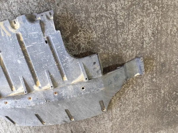 Motorhuv Audi Q7 4L 7L8825285A image 3