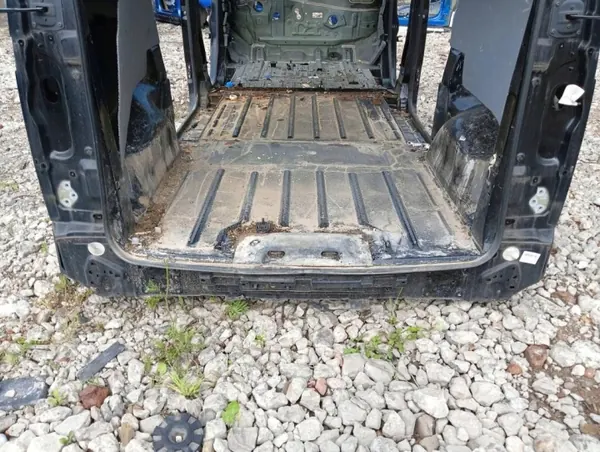 Correa trasera OEM 490102 para Opel Vivaro C 2019-2023 image 2