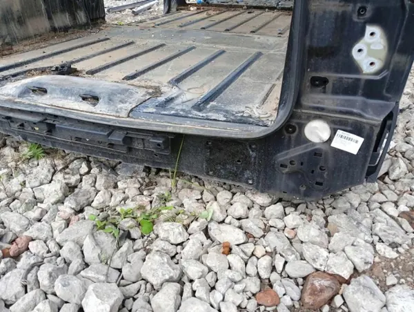 Correa trasera OEM 490102 para Opel Vivaro C 2019-2023 image 4