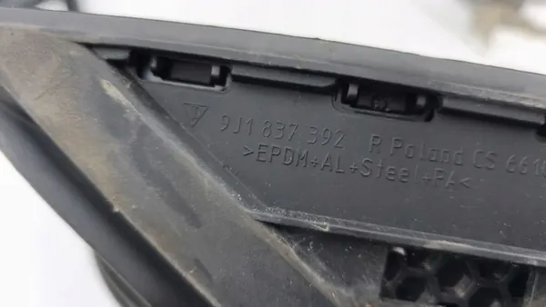 Junta de ventana puerta delantera Porsche Taycan OEM 9J1837392 image 7