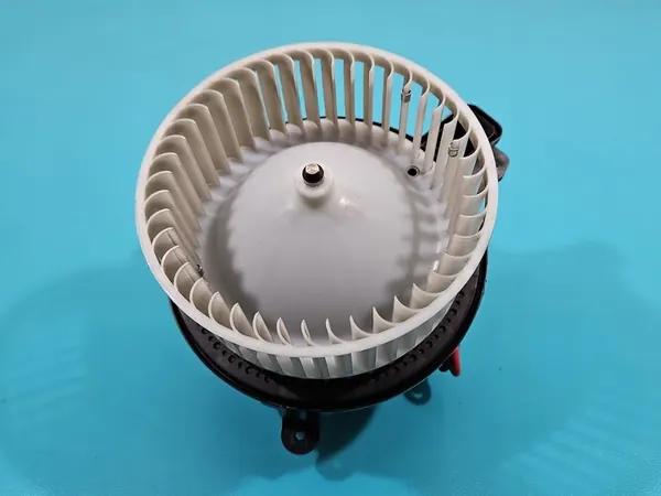 Ventilador de ar Seat Ibiza V KJ 2Q1819021 image 5