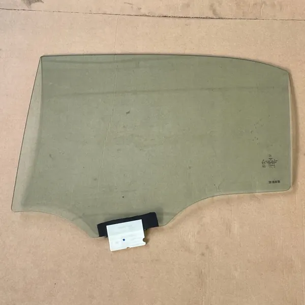 Mercedes E W212 Linker Achterruit OEM A2126710000 image 2