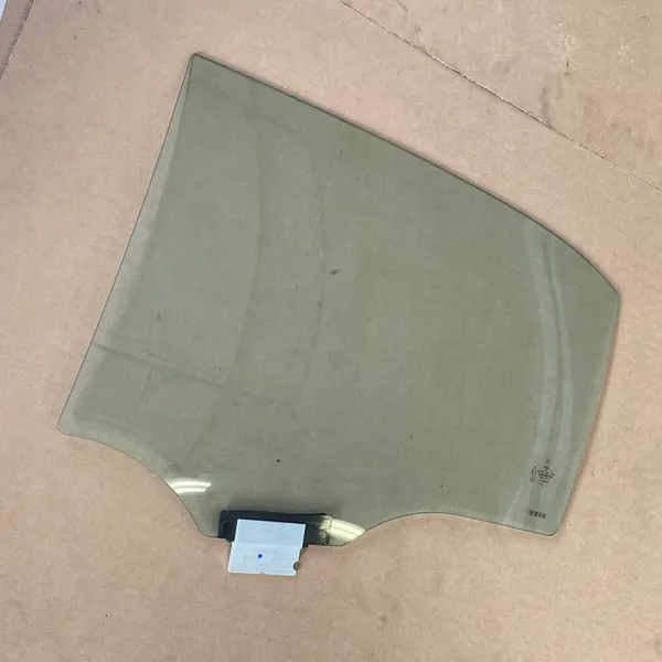 Mercedes E W212 Linker Achterruit OEM A2126710000 image 4