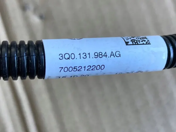 Tube AdBlue OEM 3Q0131984AG pour VW Skoda image 4