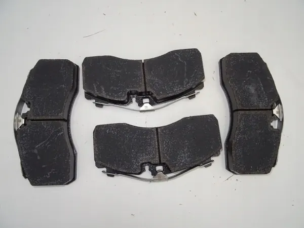 Begagnade bromsbelägg OEM A0014215810 för Mercedes Actros image 3