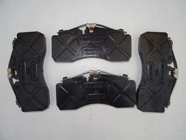 Begagnade bromsbelägg OEM A0014215810 för Mercedes Actros image 4