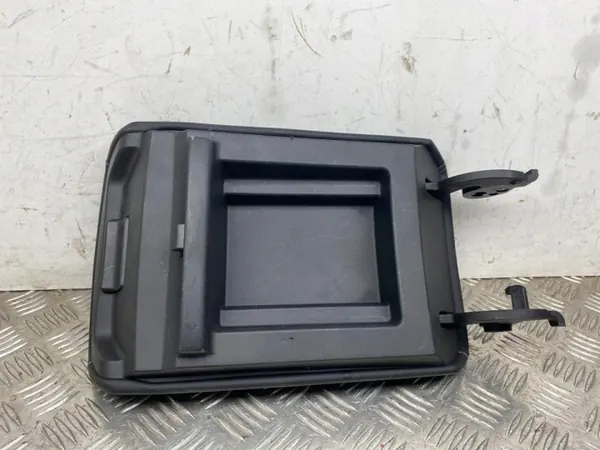 Apoio de Braço Tesla Model Y OEM 158288600B - Usado image 3