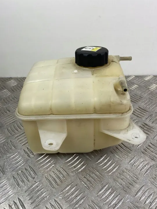 SsangYong Rexton 2019 Ausgleichsbehälter OEM FOB26722 image 3