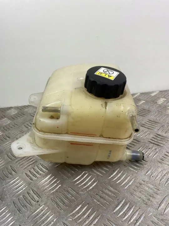 SsangYong Rexton 2019 Ausgleichsbehälter OEM FOB26722 image 4