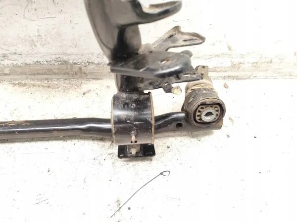 Skoda Enyaq iV Taka-apukehys OEM 1EA505235BM image 3