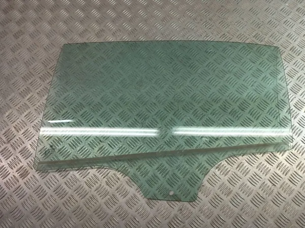 BMW E46 Kombi Heckklappenglas OEM 43R-001026 image 2