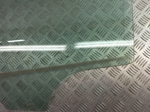 BMW E46 Kombi Heckklappenglas OEM 43R-001026 image 8