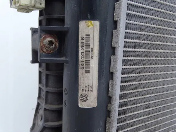 Vattenkylare OEM 5K0121253B för VW Passat CC B6 image 7