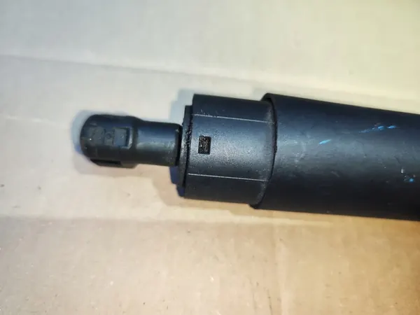 Baklucka Lyftaktuator Ford MK2 Escape USA 2018 image 4