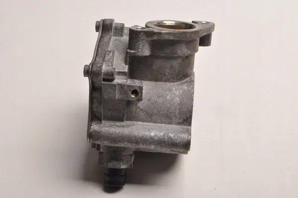 VOLVO S60 III V60 II XC60 II XC90 II T8 Pompe à vide 31480558 image 3