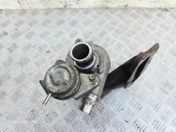 Turbo RENAULT Clio IV 144108035R 0.9L 66kW image 5