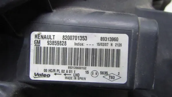 TRAFIC VIVARO II Faro Derecho 06- image 6