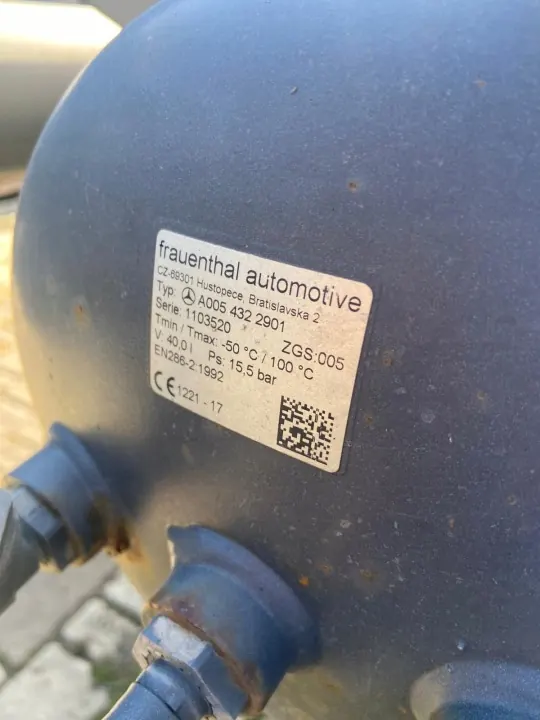 Tanque de ar Mercedes Actros OEM A0054322901 - Usado image 3
