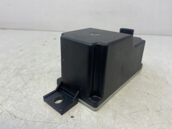 Module convertisseur tension Mercedes OEM A2059053414 image 3