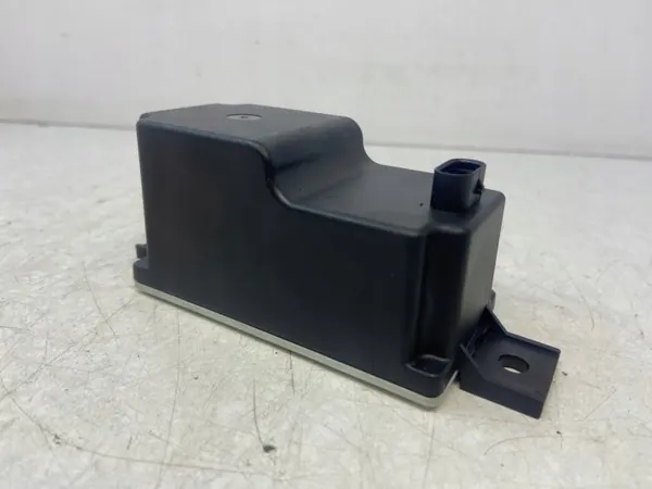 Module convertisseur tension Mercedes OEM A2059053414 image 4