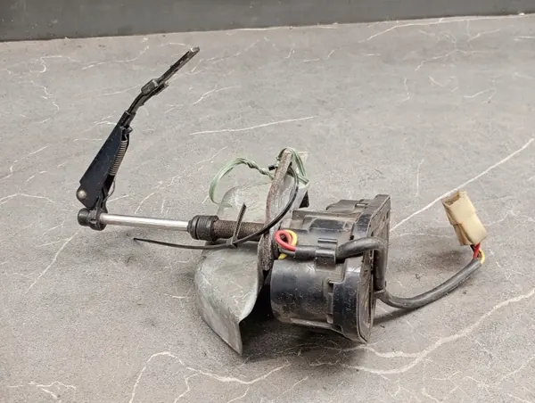 Motor farol esquerdo dianteiro Saab 900 OEM 0390206709 image 6