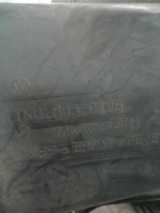 Etumma oikea lokasuoja Volkswagen Golf V image 2