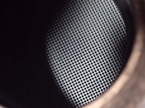 SKODA FABIA II 1.2 12V Catalyseur Échappement 03D131701E image 2