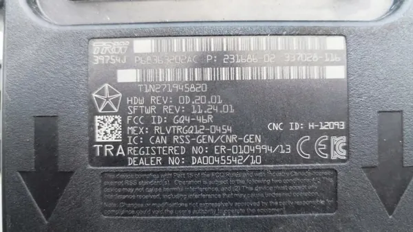 Módulo Keyless Dodge RAM IV 13-18 OEM P68363202AC image 3