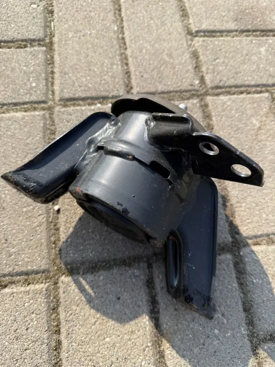 Moottorin tuki OEM 21810-D7000 Hyundai Tucson II:lle image 4