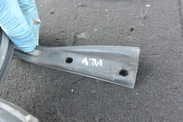 Joint de Carrosserie Gauche Droite Mercedes ML 164 image 7