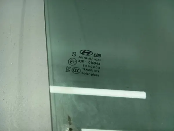 Cristal Puerta Delantera Derecha OEM para Hyundai Kona image 3