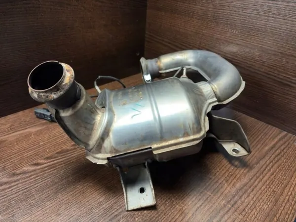 DPF/Katalysaattori Toyota Proace OEM 9817106280 image 3