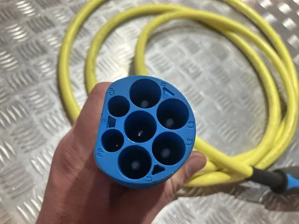 Ladekabel Mercedes CLA W118 250e A0005832098 image 2