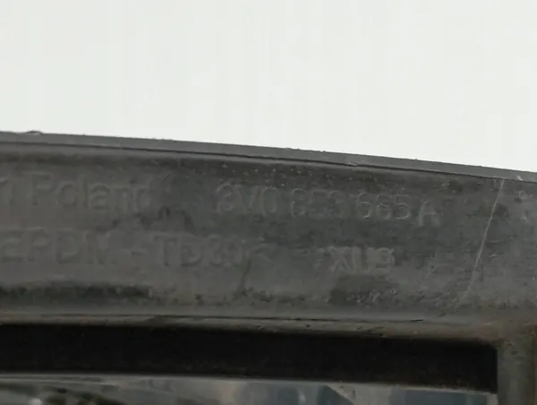 Grelha do pára-choques dianteiro esquerdo OEM 3V0853665A Skoda Superb image 3