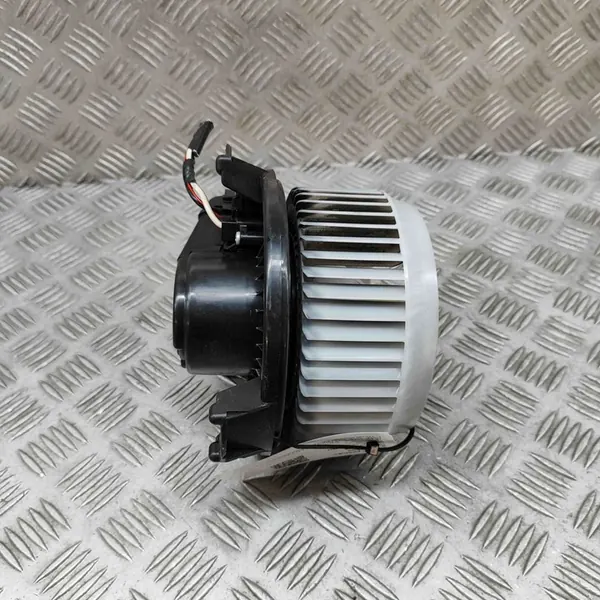 Motor de aquecimento Toyota RAV 4 (XA40) 2017 image 5
