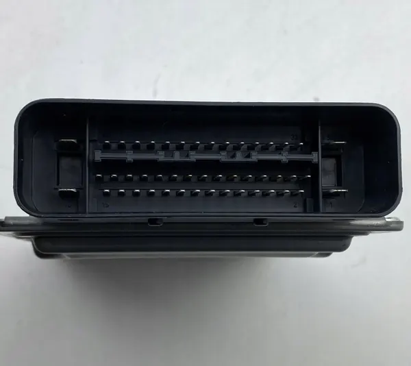 Audi A3 S3 8V Ilmajousitusmoduuli 8V0907376C image 6