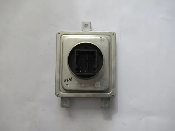 BMW LED-muuntimomoduuli OEM 5AOA0E5 - Käytetty image 2