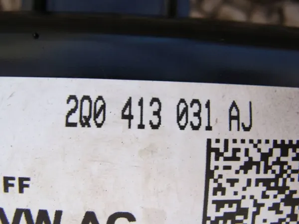 Sospensione anteriore sinistra completa Seat Ibiza V (KJ) 2024 OEM image 4