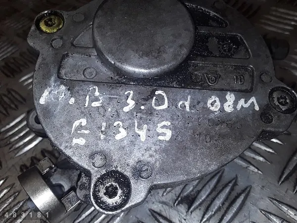 2008 Mercedes CLS C219 Vacuum Brake Pump a6422300165 image 3