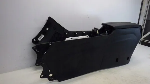 Console centrale OEM DS7 avec accoudoir - Citroen image 4