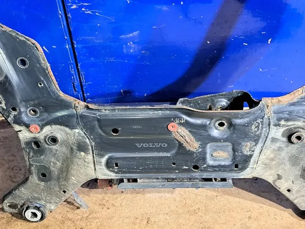 Slitte anteriori Volvo XC70 II 3.2L 2015 OEM 31201148 image 4